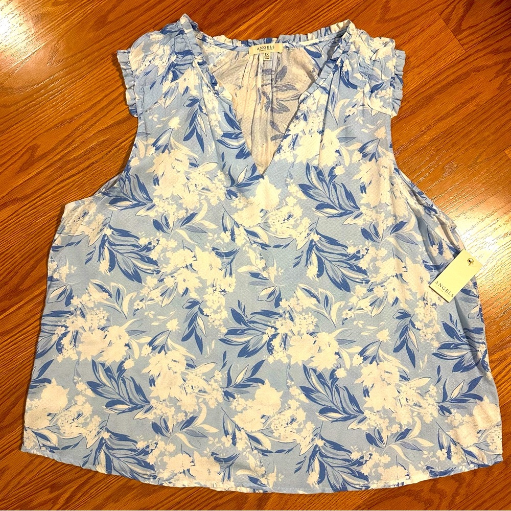 NWT Angels Blue and White Floral Sleeveless Top size 1X